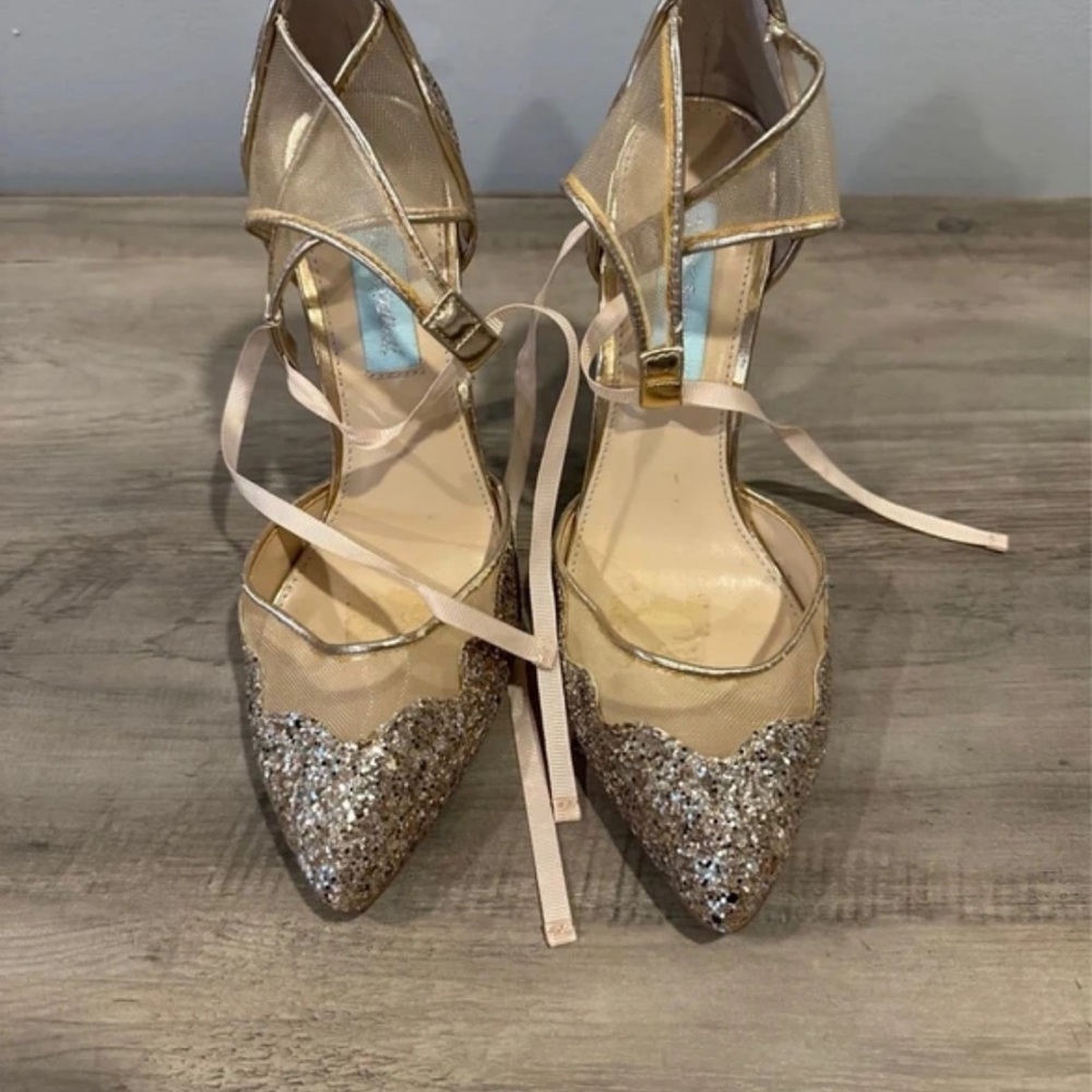 Betsey Johnson Glittering Gold Heels
